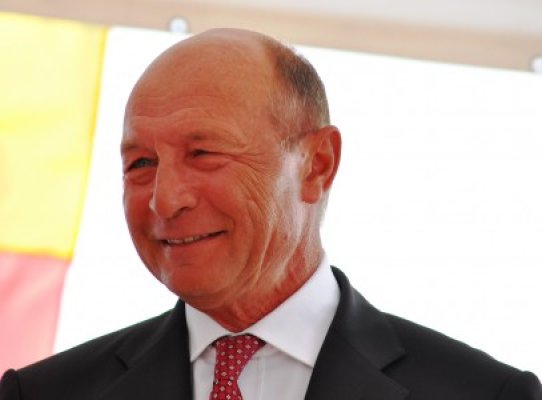 Decret de decorare a mai multor militari, cu prilejul Zilei Marinei